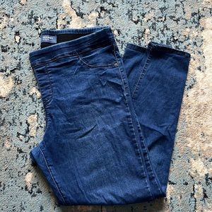 Old Navy Rockstar Mid-Rise Jeggings 18